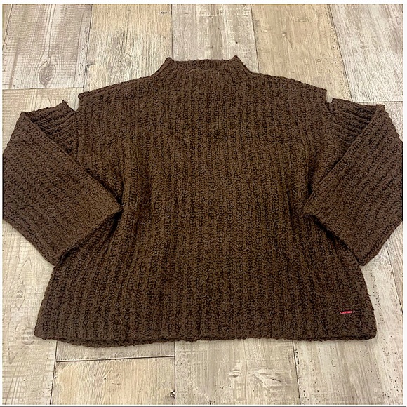 n:Philanthropy Brantley Chunky Knit Sweater with Cutouts - Picture 8 of 10